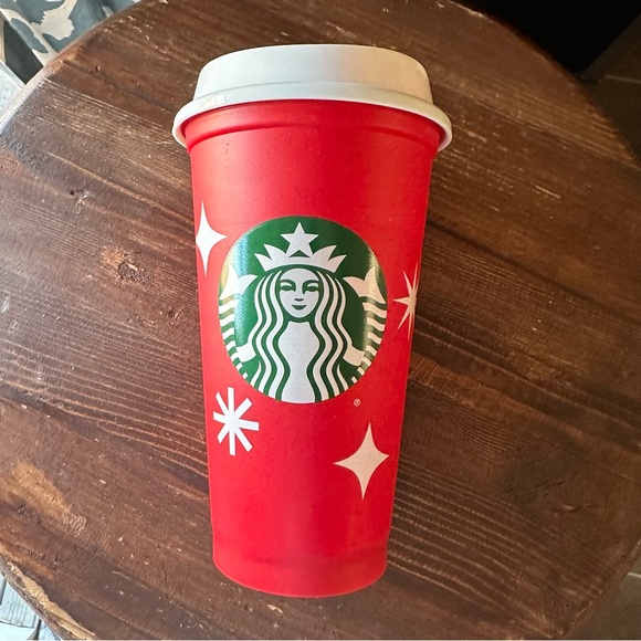 New Starbucks 2022 Red Star Print Cup Day Grande Hot Cup with Lid 16 Oz. - Picture 8 of 10